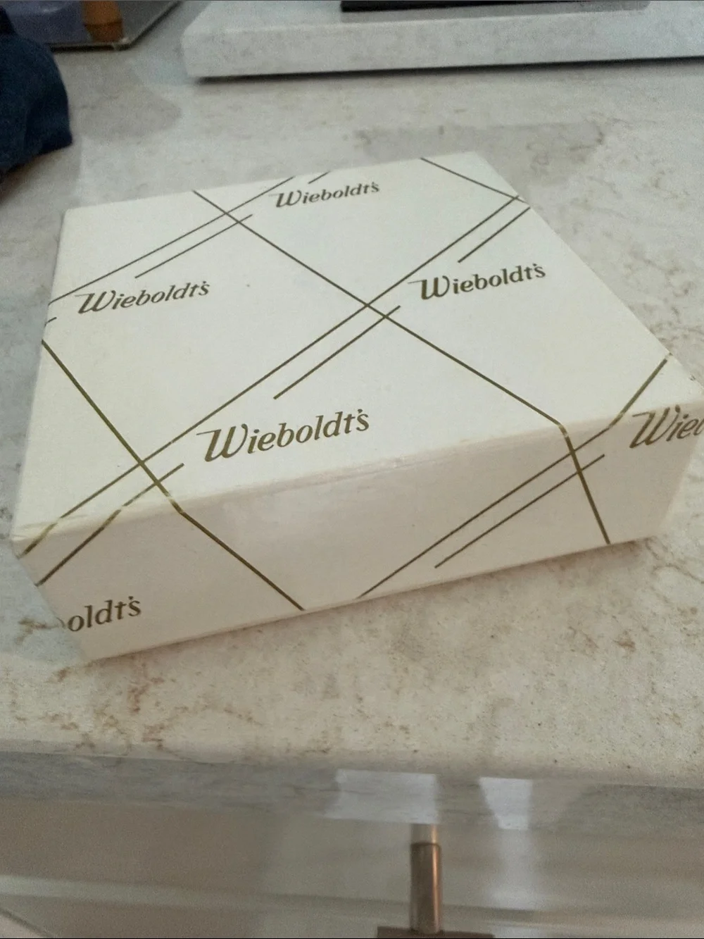 White and Gold Decorative Gift Box